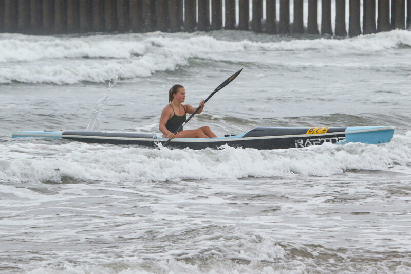 Using the skills that took her to a second junior surfski title Saskia Hockly powered away on the ski leg of the 2022 Ocean Heroes at Dairy Beach on Sunday.