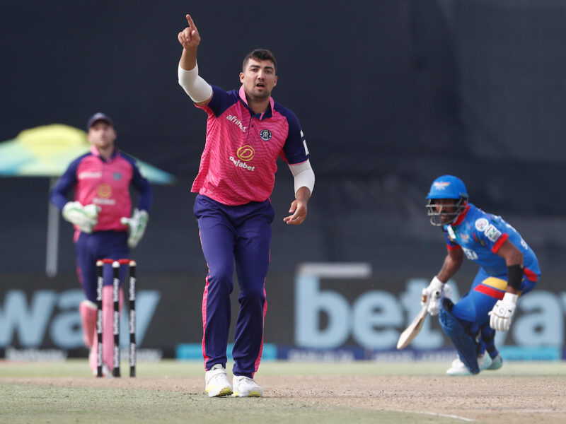 Fortuin spins Paarl Royals to victory over Durban’s Super Giants