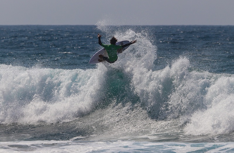 Louise Lepront and Kai Hall Win the Premier U16 Divisions at the Rip Curl GromSearch Scottburgh