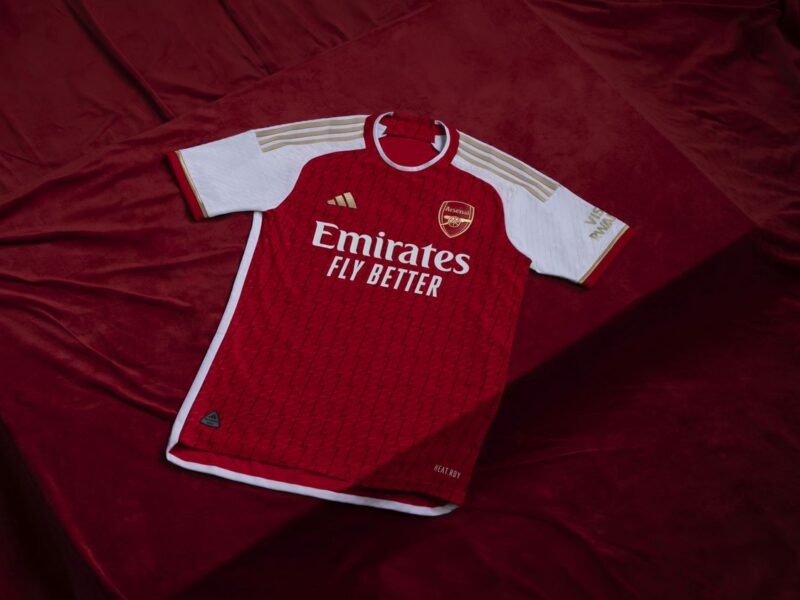 Arsenal home jersey revealed
