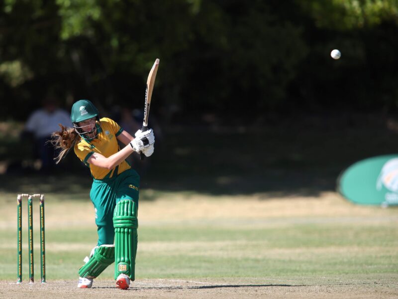 SA U19 WOMEN WIN SERIES OPENER