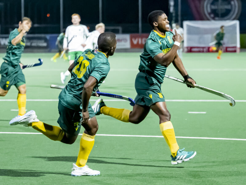 South Africa Survive Irish Thriller to Seal Semi-Final Spot